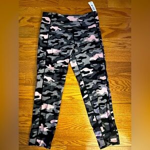 NWT Calvin Klein Performance Camo High Waist Capris Cropped Legging Size XL